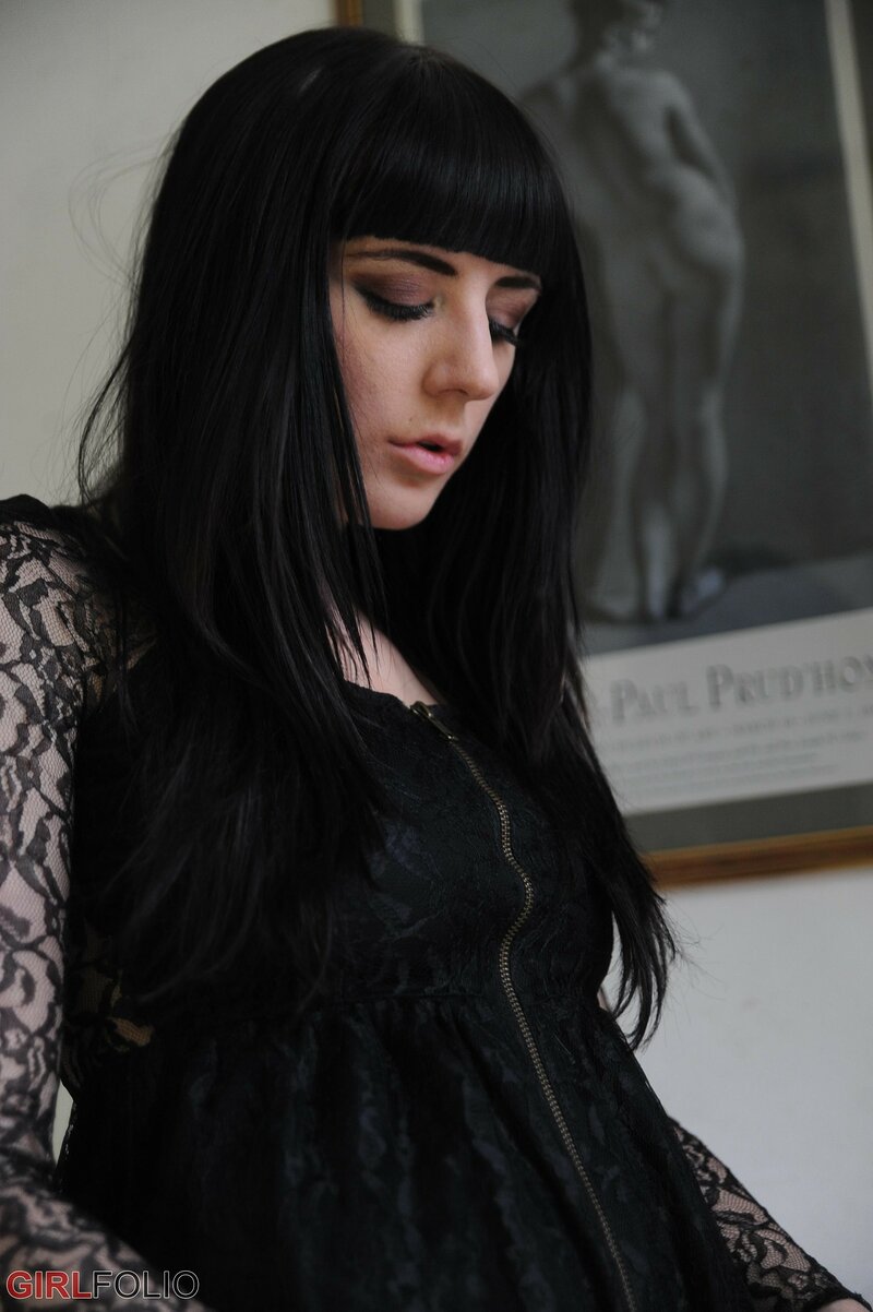 Анисия, 22